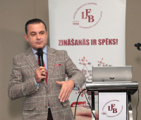 Latvijas Farmaceitu biedrība vizītē pie veselības ministra